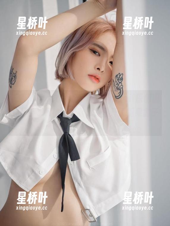 观看Hyoyeon(김효연)的Kawaii原创图，超乎想象的可爱就像是打开了糖果盒子！