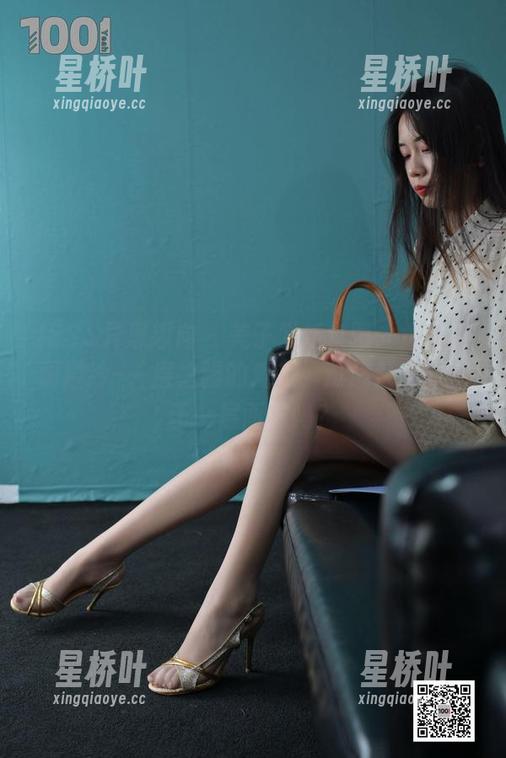 IESS异思趣向 - 美子发新套图：女追男隔层纱–一层之隔的爱恋，难道只是屈服于一层面料吗？