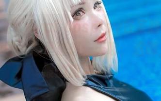 近距离看Kitkat Cosplay在圣路易斯的私拍原图，心里总想：天哪，这哪里像一般的旅游照！
