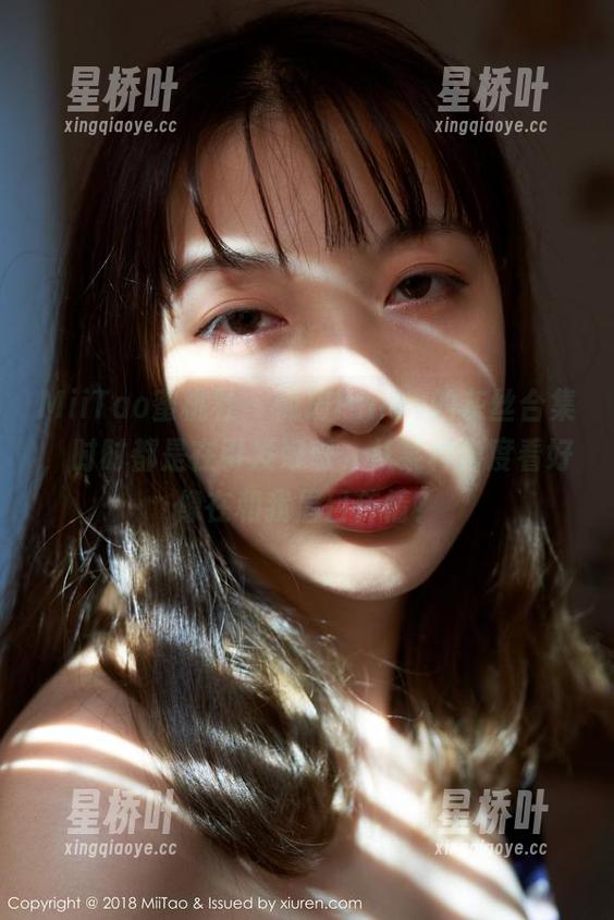 MiiTao蜜桃社-佩琦Pinky MiiTao蜜桃社 - 佩琦Pinky的灰丝合集,时时都是在引发好奇,从某种角度看好像在和我眉目传情?