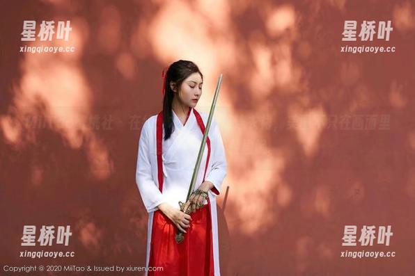 MiiTao蜜桃社-木奈奈 MiiTao蜜桃社 - 在线,木奈奈穿着连衣裙,美图不只在画面里,连空气都透着轻盈呢。