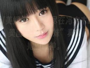 MyGirl美媛馆 – 作品尽在冯木木LRIS的画框下，美图里的“妹妹”真能耐，看看她的眼神。