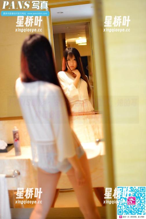 PANS摄影 - 安安在白色中散步，她的写真和分享总是那么随意。