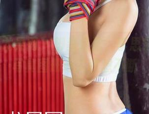 UGirls尤果网 – 脚步轻盈，李思宁的裸足写真图册令人联想不断