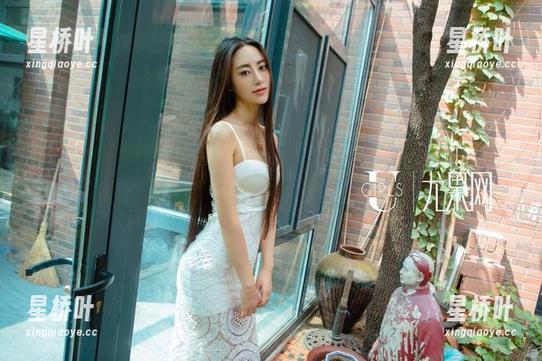 UGirls尤果网-李易童 UGirls尤果网 - 短裙中的李易童,精选套图里注意力总在滑动