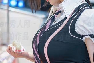 Xiuren秀人网 – 厨娘也疯狂，FoxYini孟狐狸的作品，要下载才能懂得味道！