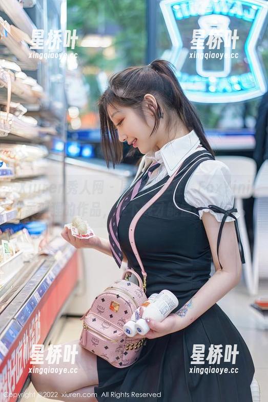Xiuren秀人网 - 厨娘也疯狂，FoxYini孟狐狸的作品，要下载才能懂得味道！