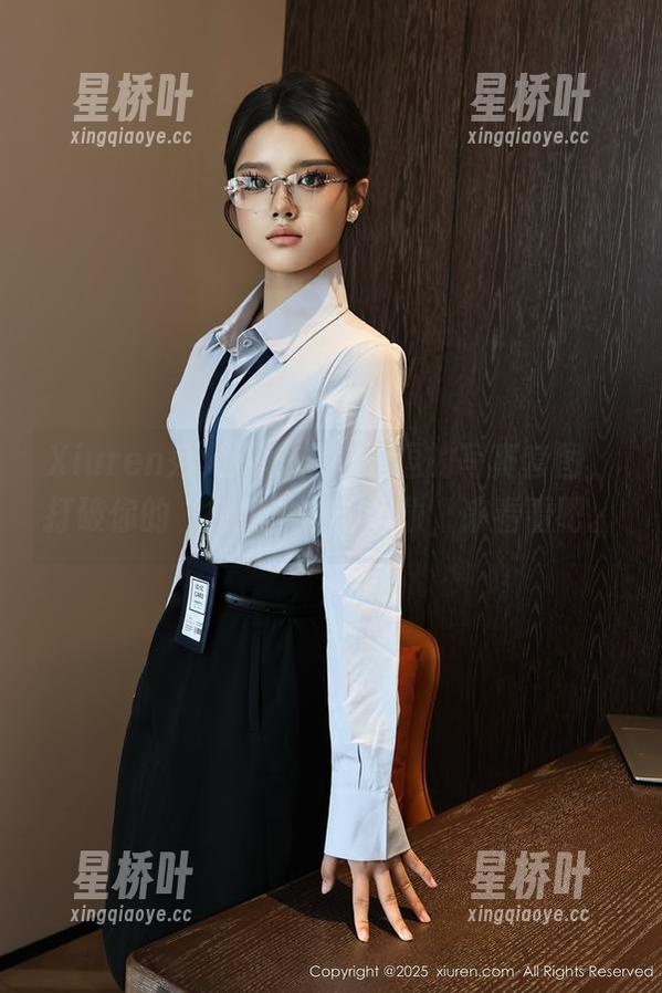 Xiuren秀人网-是小逗逗 Xiuren秀人网 - 是小逗逗的写真套图,打破你的“御姐”刻板印象,来看看吧。