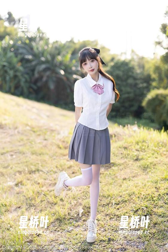 Xiuren秀人网 - 李丽莎最新作品，短裙发力，心中不由自主冒出的疑问…