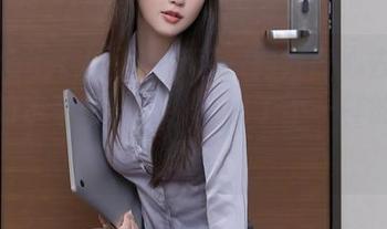 Xiuren秀人网 – 带着一颗好奇心去翻白琮瑗的水手服图包，发现了不一样的蓝色调！