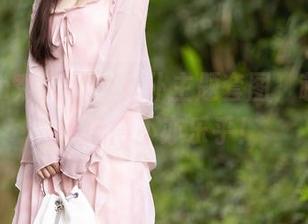 Xiuren秀人网 – 女仆主题套图，萌宝儿BoA玩得不亦乐乎！