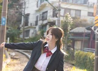 YouMi尤蜜荟 – 逃离现实！免费查看娜露Selena的少女图集，随便翻翻呗