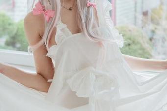 Yuna(윤아)新作来了：[SAINTPhotolife]BLOOM原图，下载之后你会感叹，果然是“花”样年华。