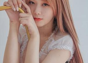 Zia(지아)的[Yo-U]独处：有没有人在看这图集时也有同感？