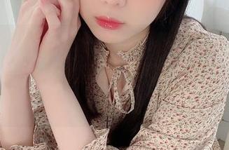 看完shimo霜月的花嫁写真集，资源就像无底洞，照得我直想一遍又一遍，真的太入迷了。
