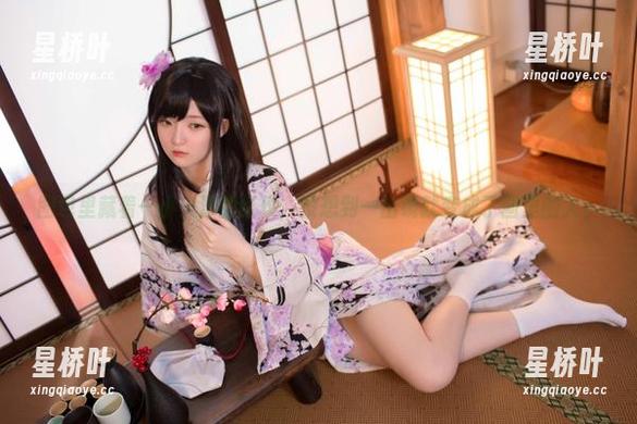 一小央泽 图包里藏着一小央泽的红玫,没想到一出镜就变成了画里的人。