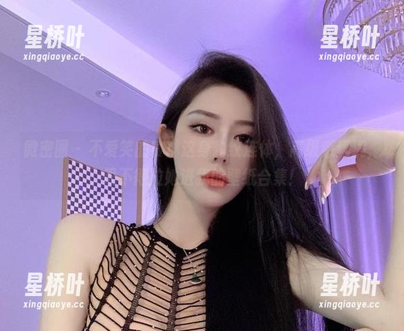 不爱笑的赛琳 微密圈 - 不爱笑的赛琳这身豹纹连体,高级感满满,恨不得拉她进我的壁纸合集!