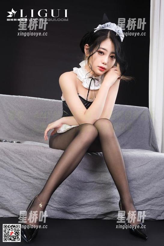 丽柜-AMY 丽柜 - AMY的白裙写真:轻盈得像在白云上漫步,稳不稳全看拍照技巧
