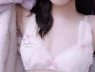 你夏夏最爱的红毛衣，cos中竟有步步惊心的原图！