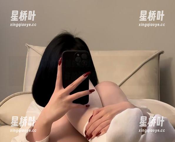 保守的二舅妈 微密圈 - 保守的二舅妈的照片不光性感,还透露着些许的调皮气息!