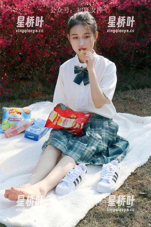 初夏女神-依依 初夏女神 - 依依的邻家女孩毕业季,精选“嘻哈”乱象