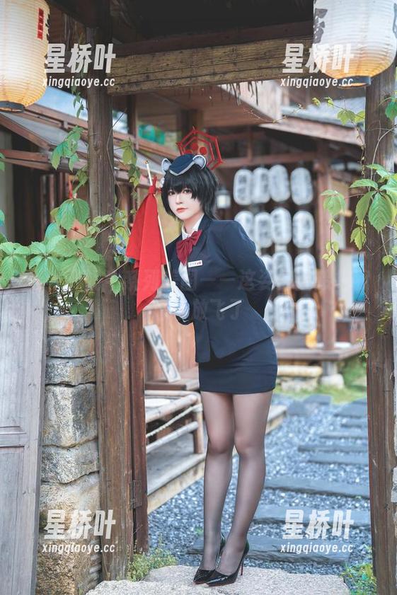 半半子奶牛系列美图——这姿势直接把我思维放飞了