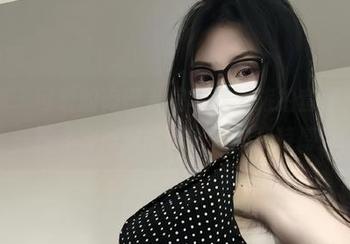 微密圈 – 可爱的肉巴私房写真：旅拍套图，总有一种非但辣椒能够比拟的奇特感！