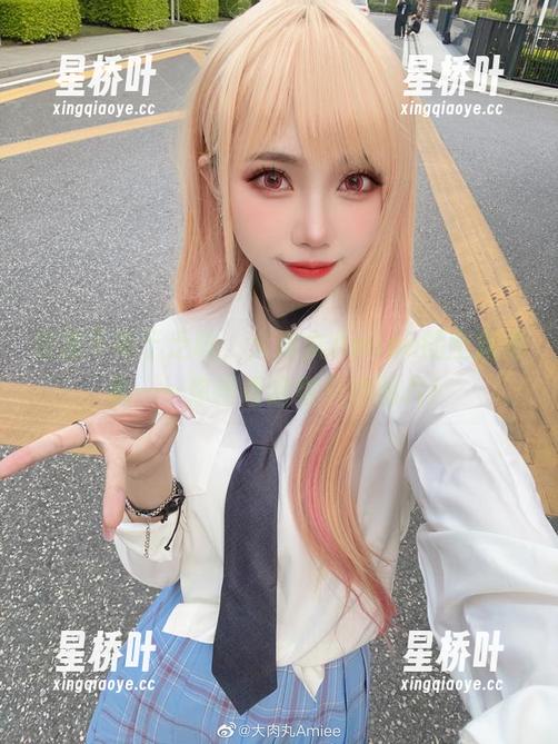 大肉丸Amiee 校服不等于乏味,大肉丸Amiee的全新形象——你得看这组精选图片!