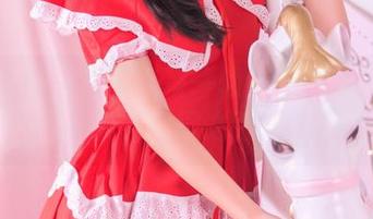 头条女神 – 潜藏在每一帧：周思超海军学生服合集，细微之处让人窒息