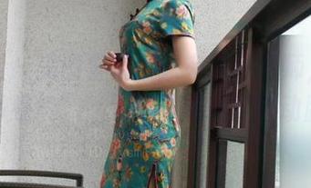微密圈 – 美图警报！家有水墨老师，旗袍有“书卷气”，别问，问就是自动脑补！