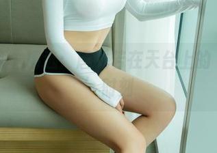 尤果网 – 精选：唐溪若在天台上的‘无意’时刻