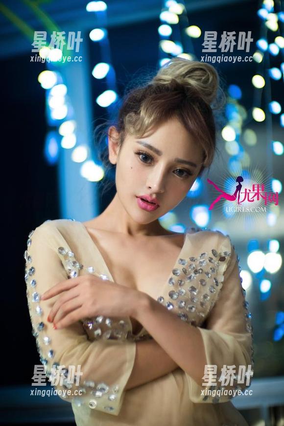 尤果网-赵智妍 尤果网 - 原图版赵智妍的泳装:想冲进海里休息一下啊!