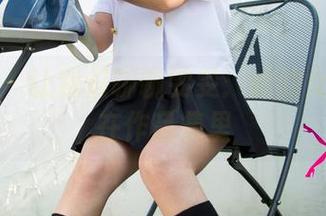 尤果网 – 让我们聊聊雯雯：她的女神不止在作品集里