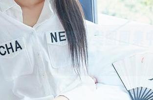 尤蜜荟 – 厨娘周欣琪：美图图集中的不经意诱惑