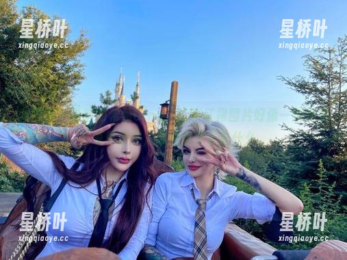 希希Gina 微密圈 - 最新的希希Gina,这张红裙图片好像一直在我脑海里盘旋,总觉得少了些什么。