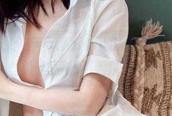 全集围观：年年Nnian的夏日精灵，总有些让人意想不到的姿势。