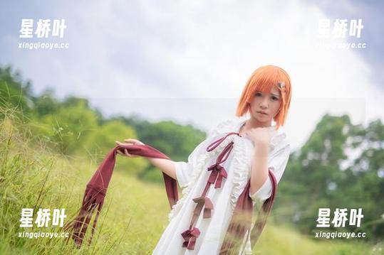 写真界的新宠儿，抱走莫子和她那条“开裆”的比基尼，真让人意想不到。