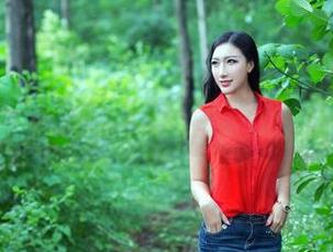 推女郎 – 小九九的女友写真，下载后约定半年不敢直视。