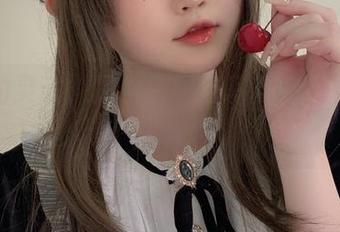 九月的灵动，是依酱呀在写真中注入的丰富色彩