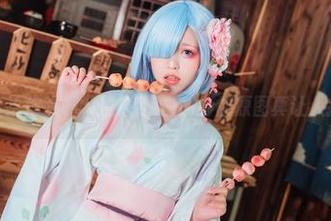 这全套给你瞧瞧，晕崽Zz白衬衫的原图真让人捉急…