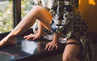 波萝社 – 柳侑绮：粉色控的一人私房，一张图胜千言。