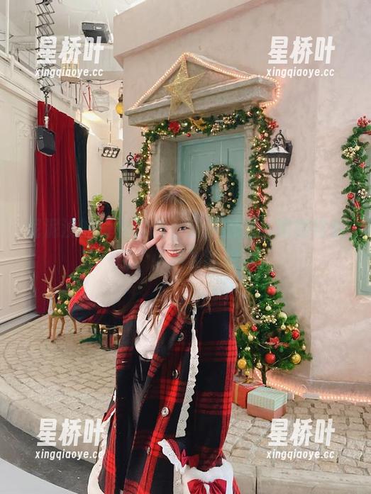 泥泥汝 泥泥汝的睡衣套图,分享时刻,喝咖啡听一点“小声”的想法。