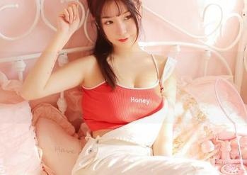 最新美图，猫九酱的“铁索”探险——你敢来荡荡吗？