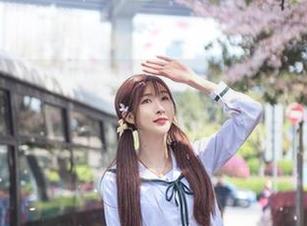 王羽杉带来的网袜合集，有些姿态让人没法专心…