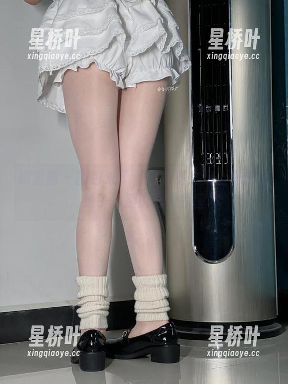 白龙猫女 微密圈 - 图包来了,白龙猫女穿上珠光袜,绝了,别说我没提醒你