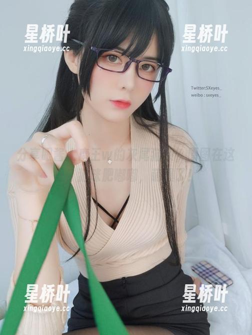 眼酱大魔王w 分享眼酱大魔王w的灰尾猫系,原图在这里,猫咪肥嘟嘟,萌爆了!