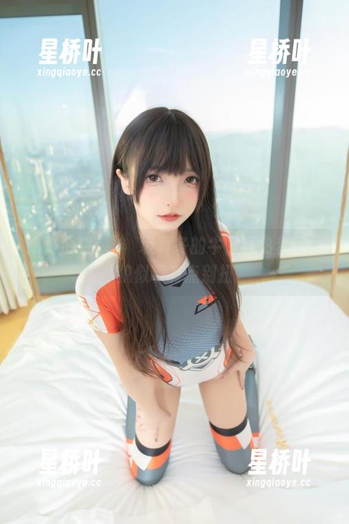 神楽坂真冬 绝对企划:神楽坂真冬的牛仔狂热套图,貌似哪有点别扭