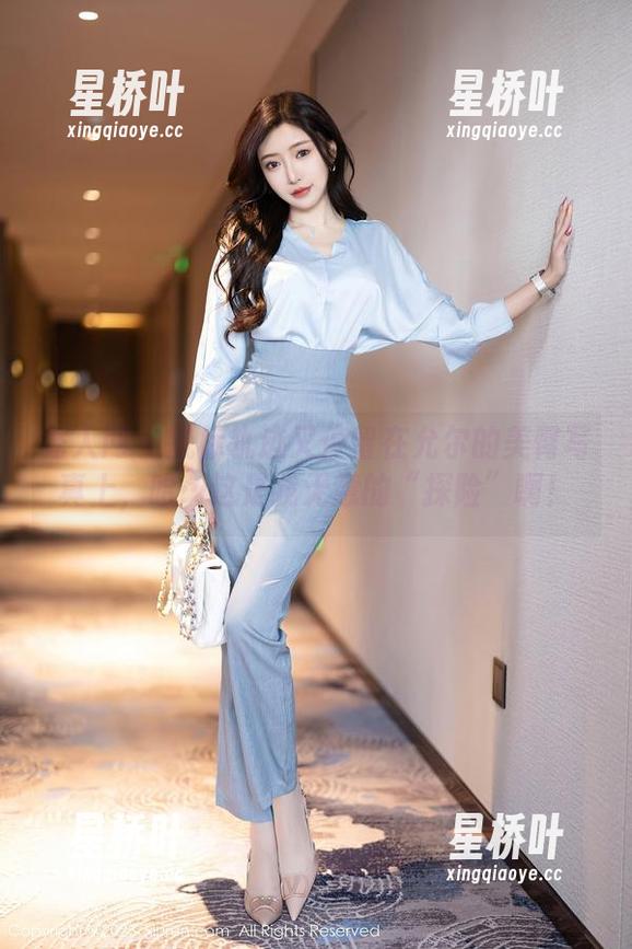 秀人网-允尔 秀人网 - 鼠标轨迹又停留在允尔的美臀写真上,哈…这是我无意的“探险”啊!