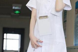 秀人网 – 小樱koko的奶牛写真：照片里透着一种莫名的呆萌感…