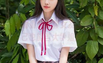 秀人网 – 杨倩倩的全套女友造型，感觉自己也能当大学姐！